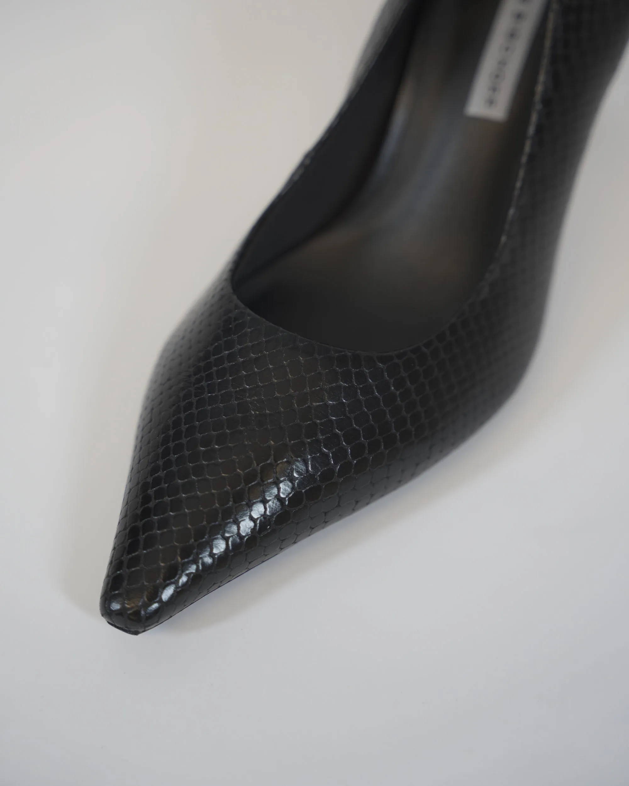 Black Croc Embossed Leather Pump
